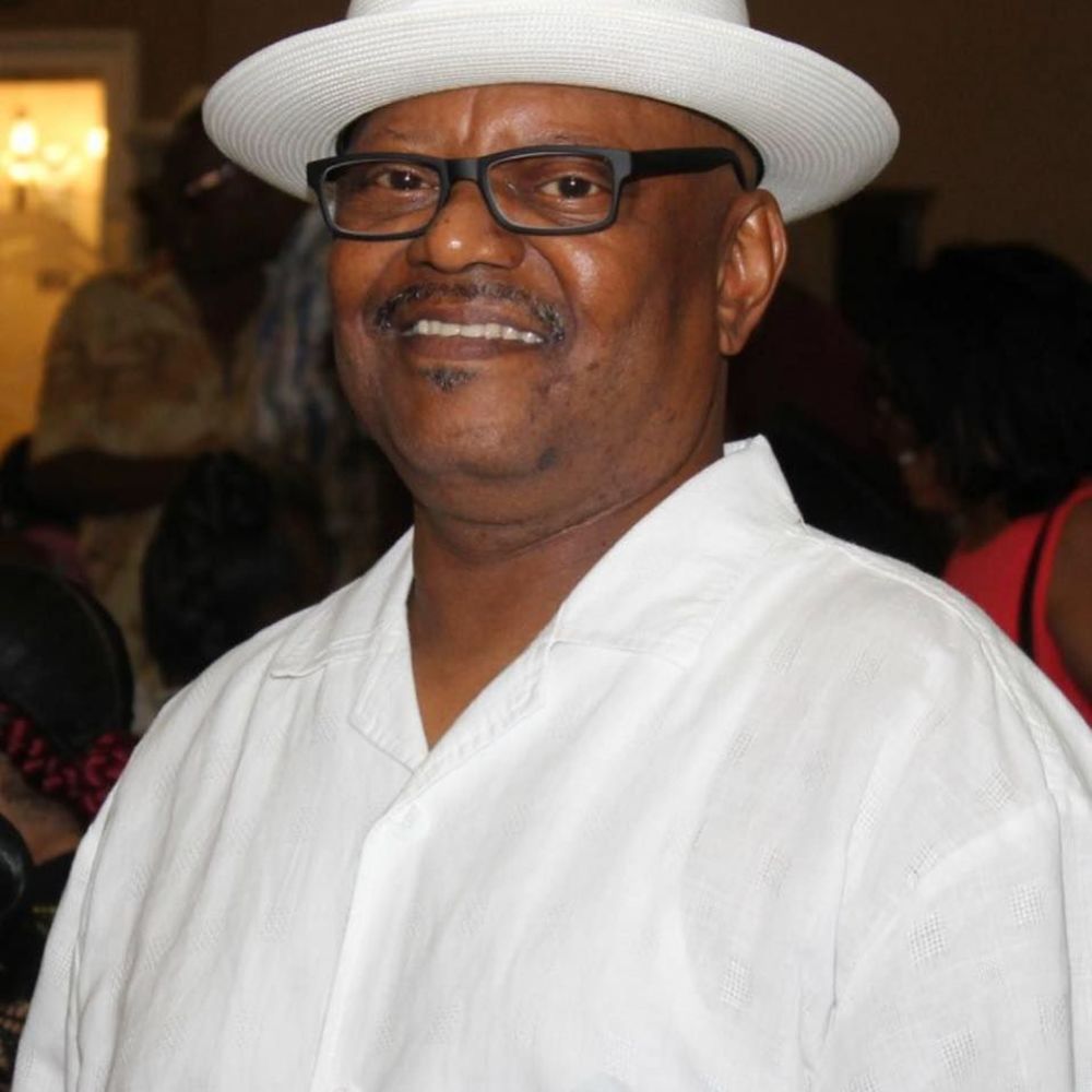 Meet your Posher, Kenneth